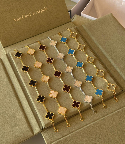 V.C bracelet 5 flowers