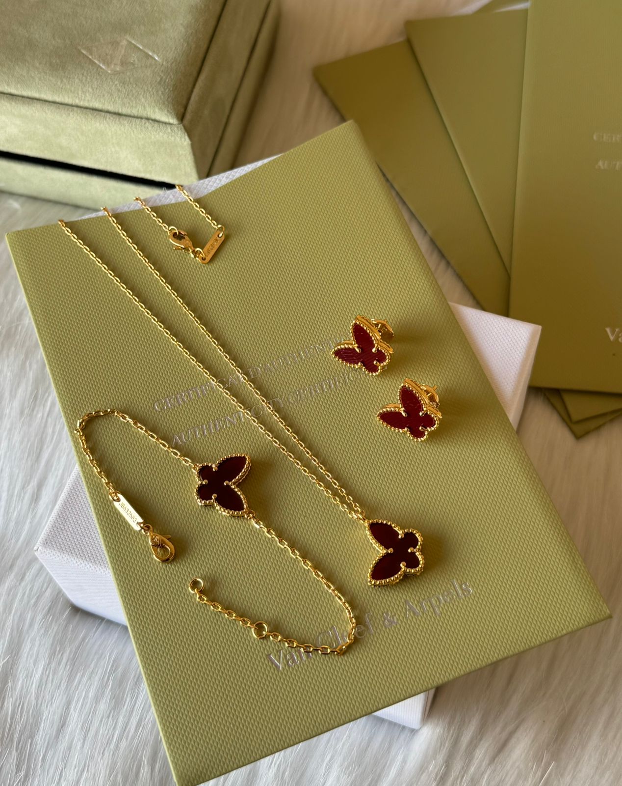 V.C - 3 pcs set