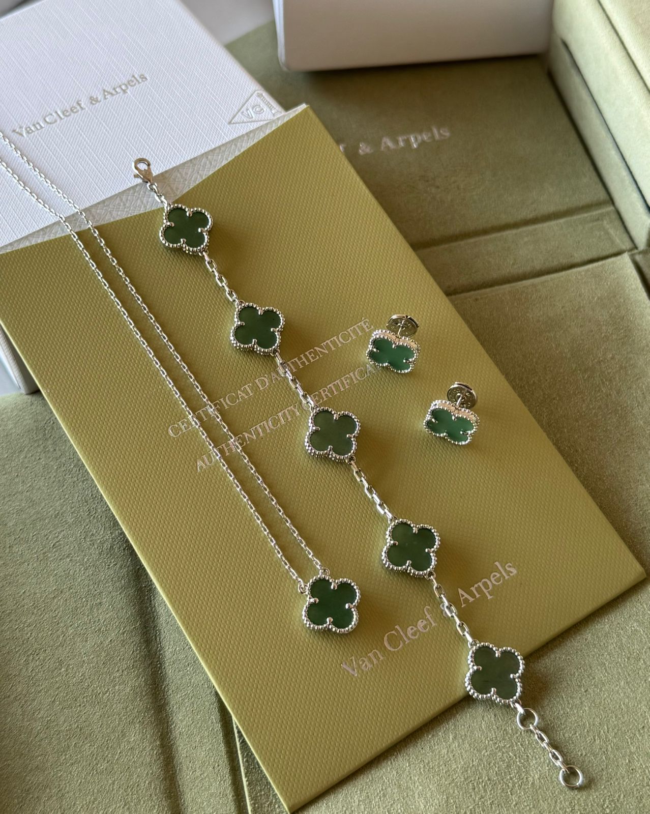 V.C - 3 pcs set