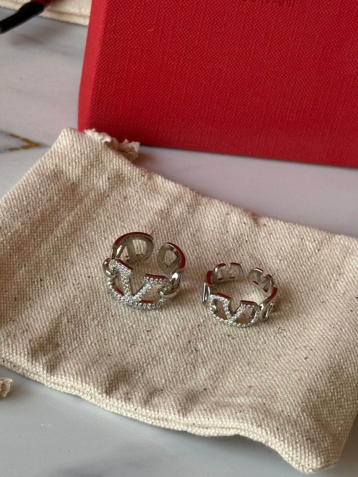 Vl. Ring