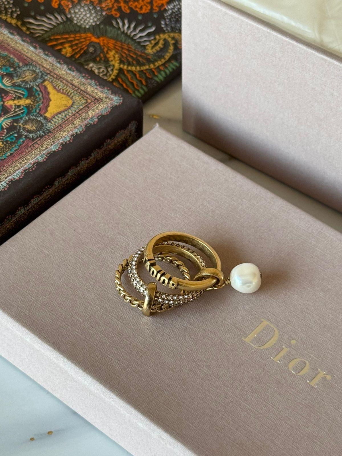 Di. Ring