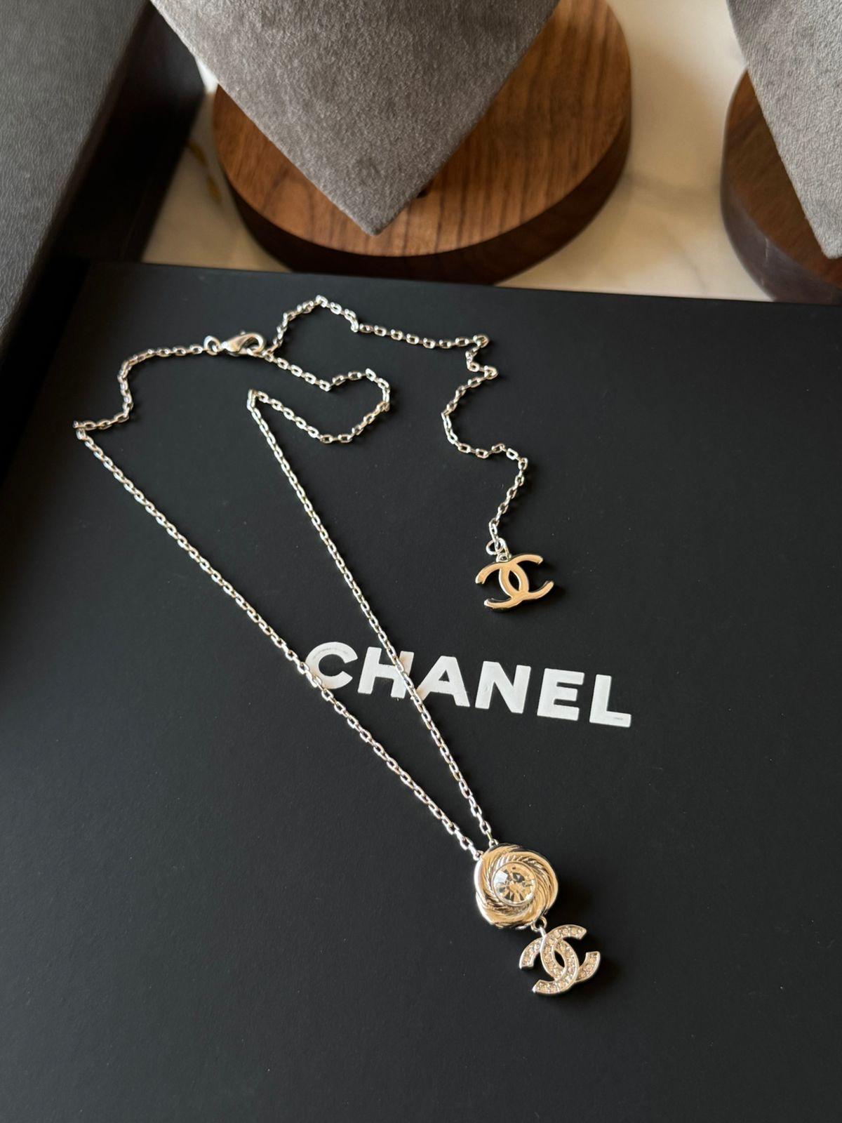 Ch. Necklace