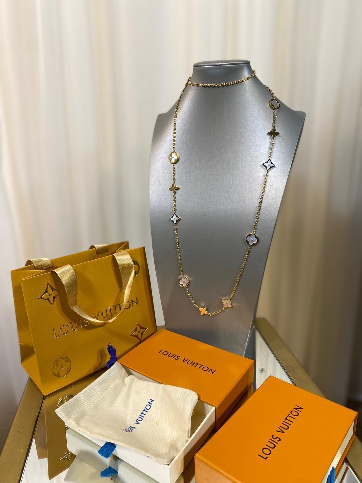 LV. Long necklace