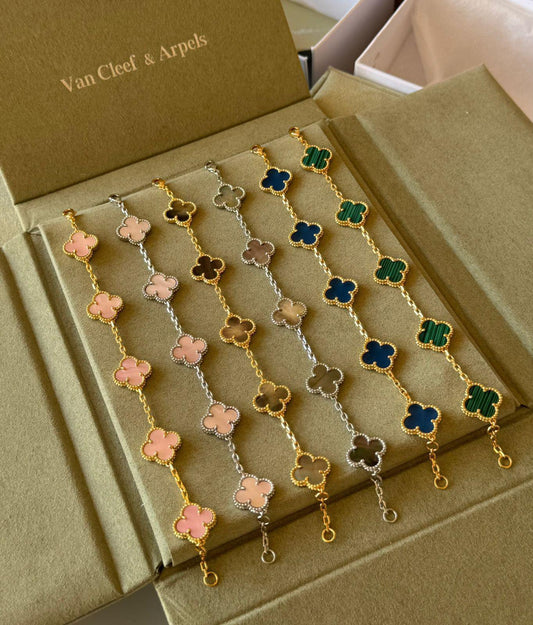 V.C bracelet 5 flowers