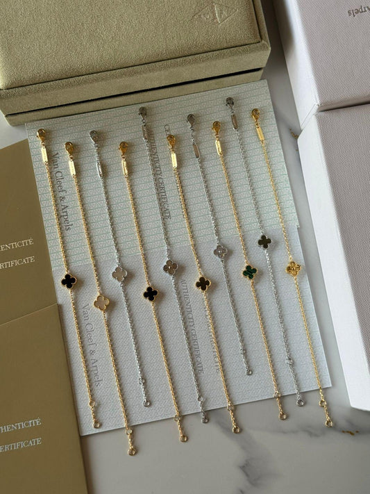 V.C bracelet 1 flowers