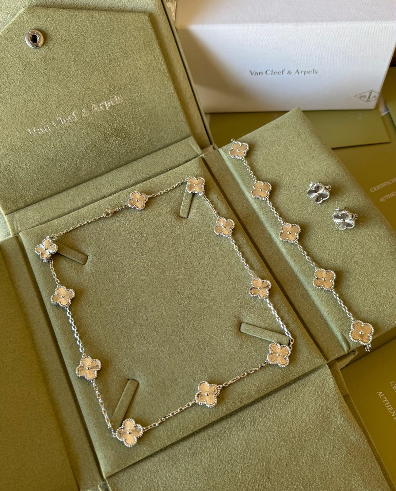 V.C - 3 pcs set