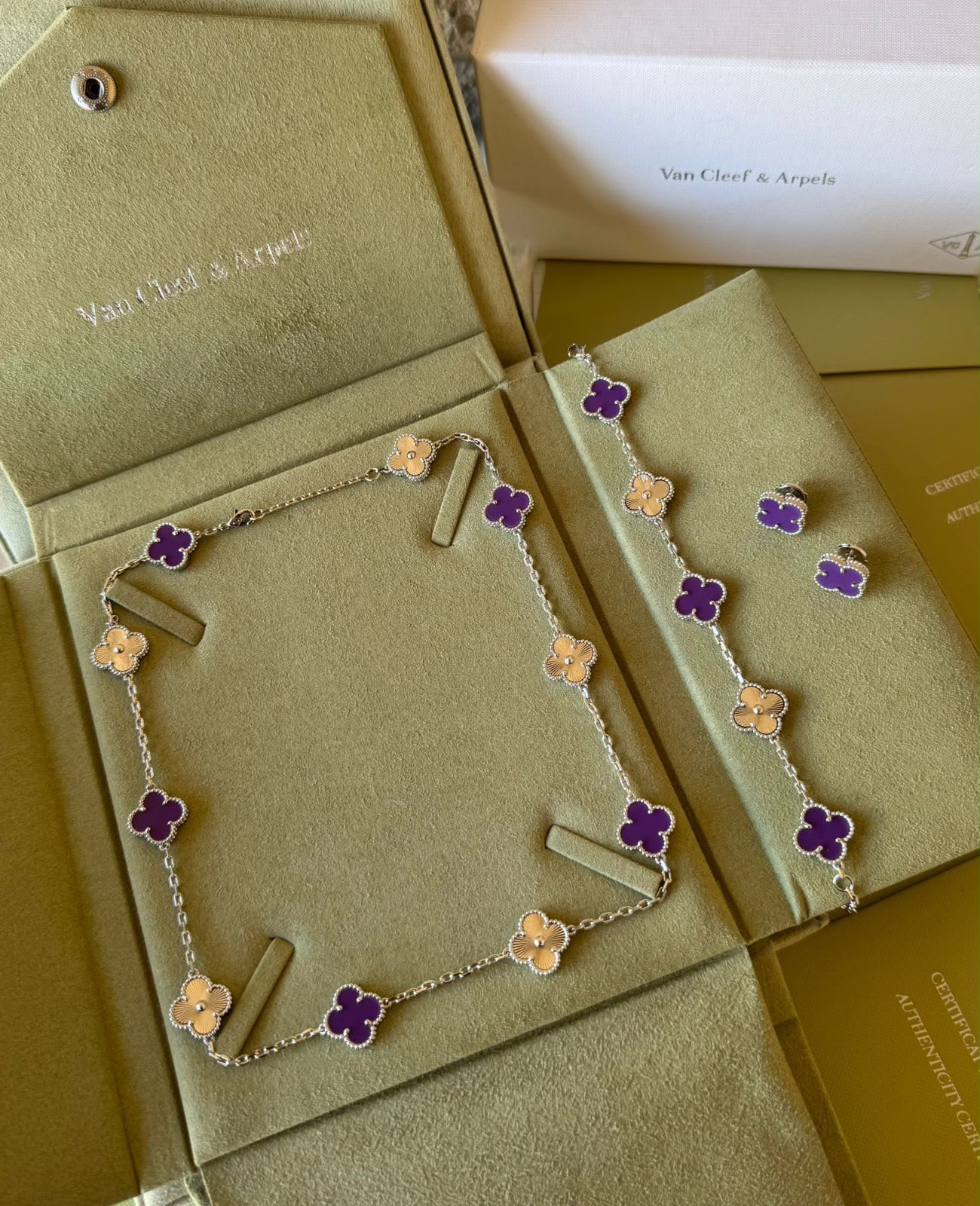 V.C - 3 pcs set