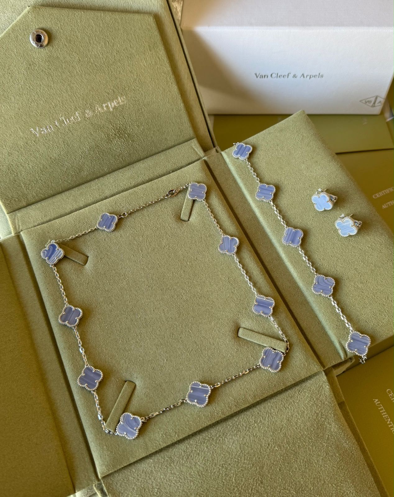 V.C - 3 pcs set
