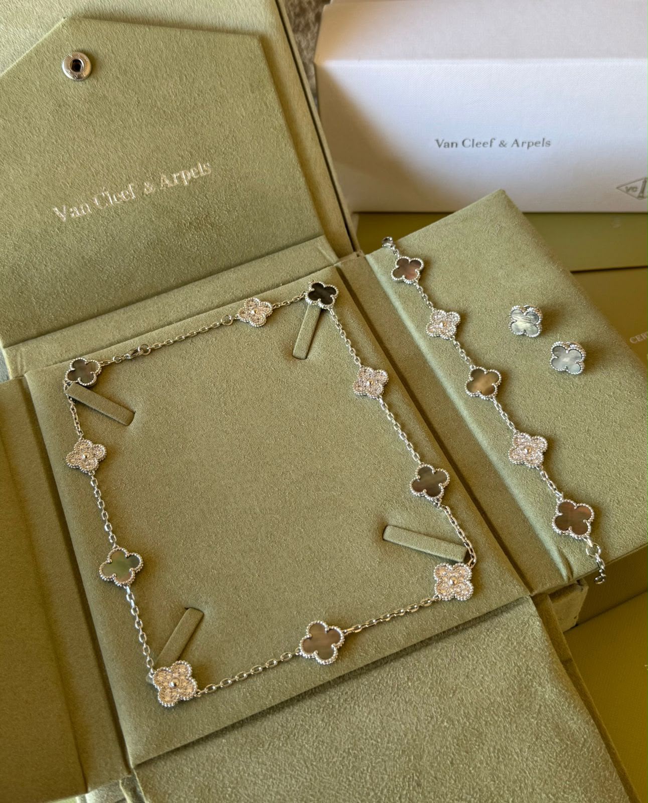 V.C - 3 pcs set