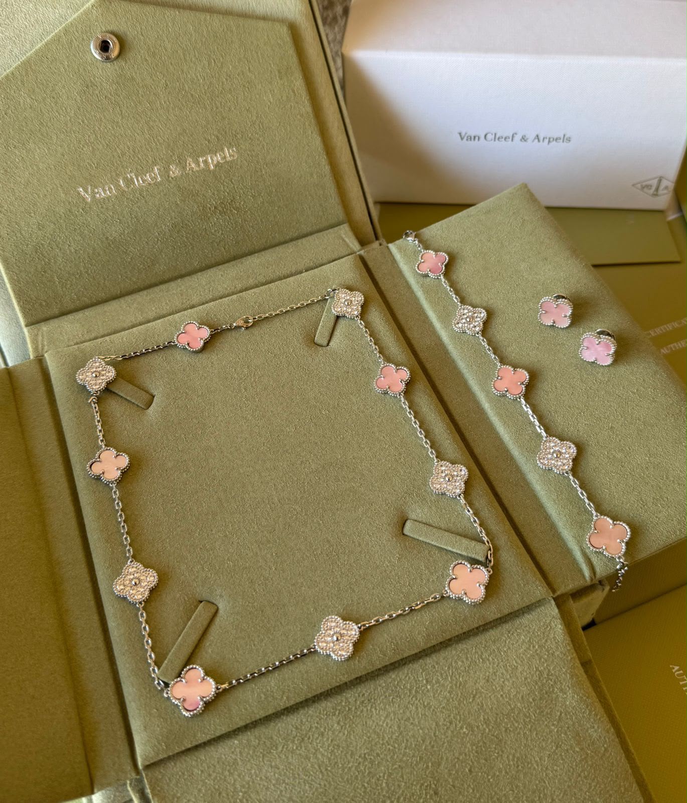 V.C - 3 pcs set