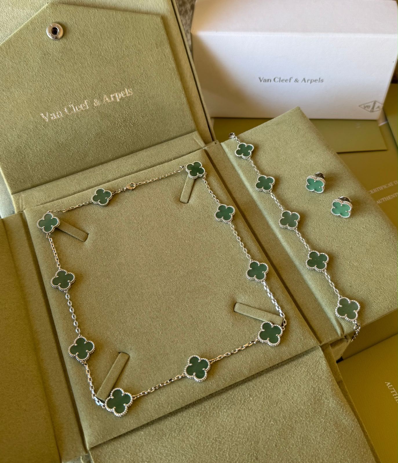 V.C - 3 pcs set
