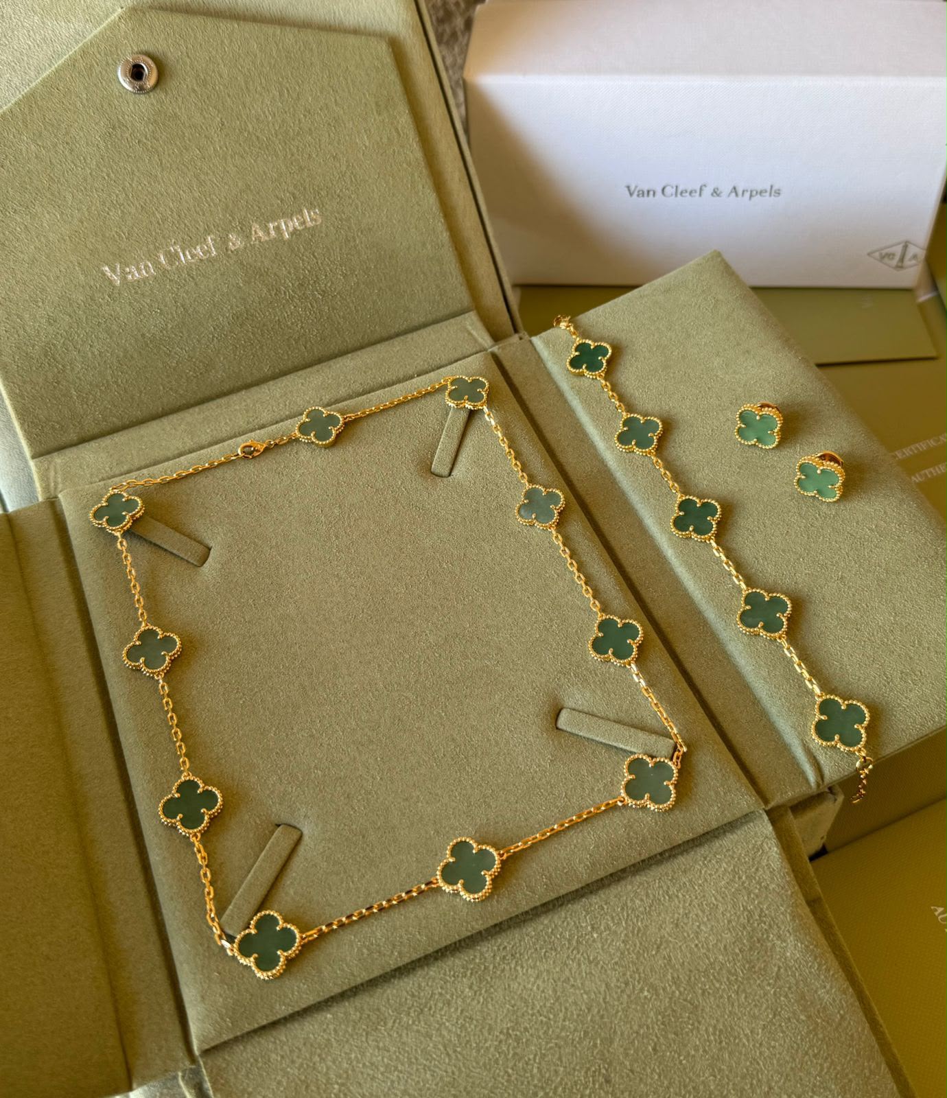 V.C - 3 pcs set