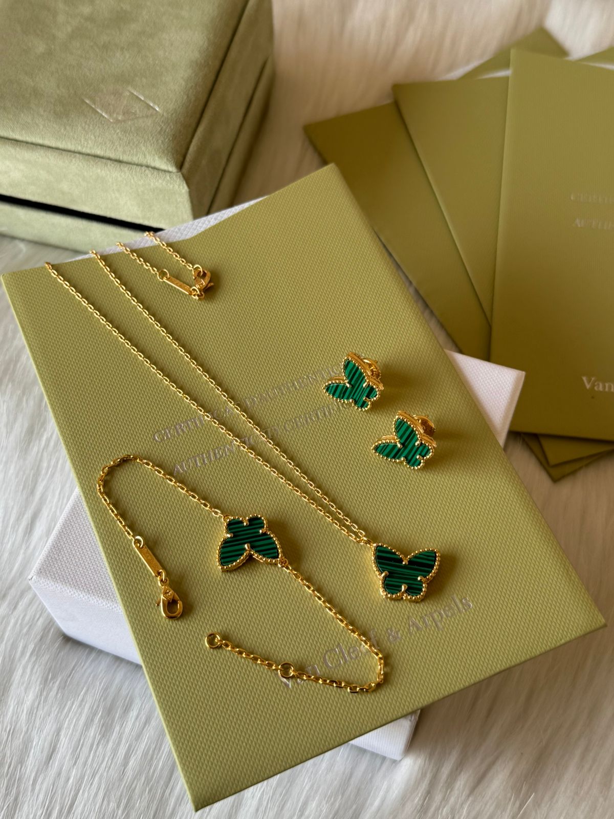 V.C - 3 pcs set