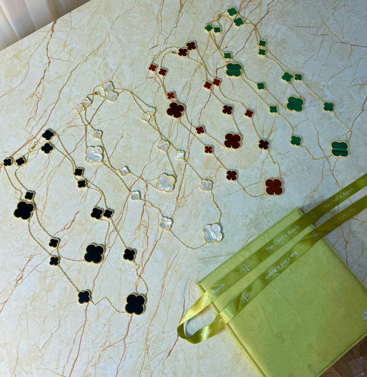 V.C Necklace 16 flowers