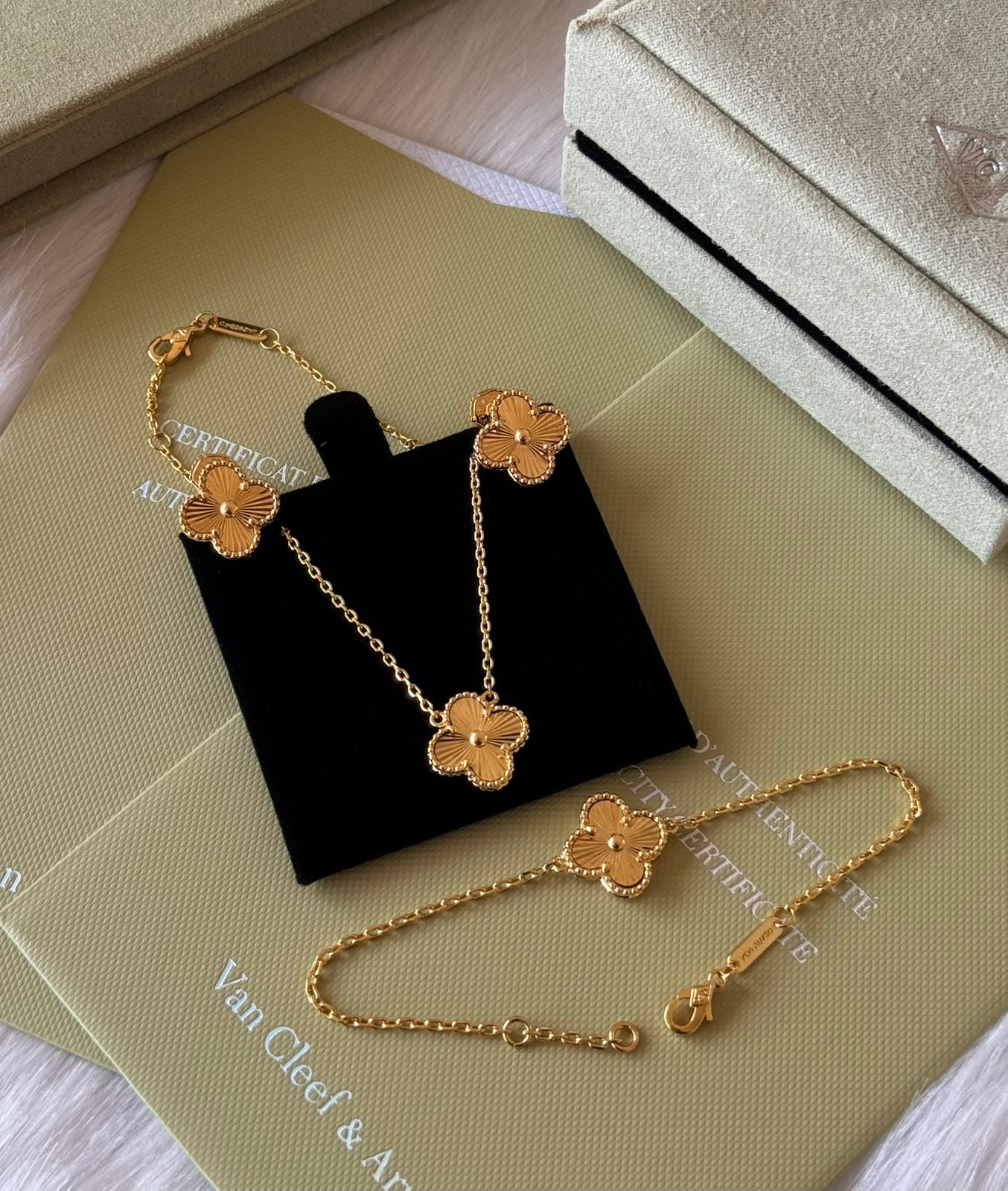 V.C - 3 pcs set
