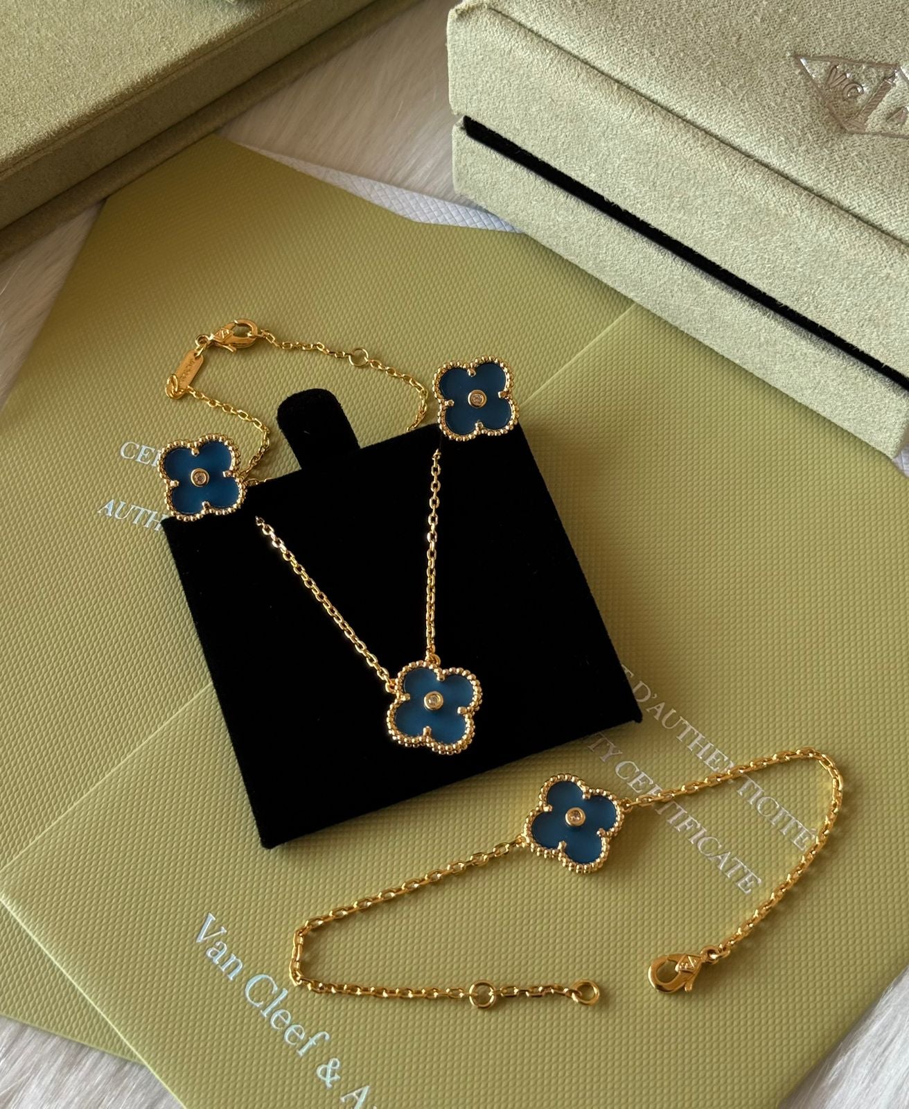 V.C - 3 pcs set