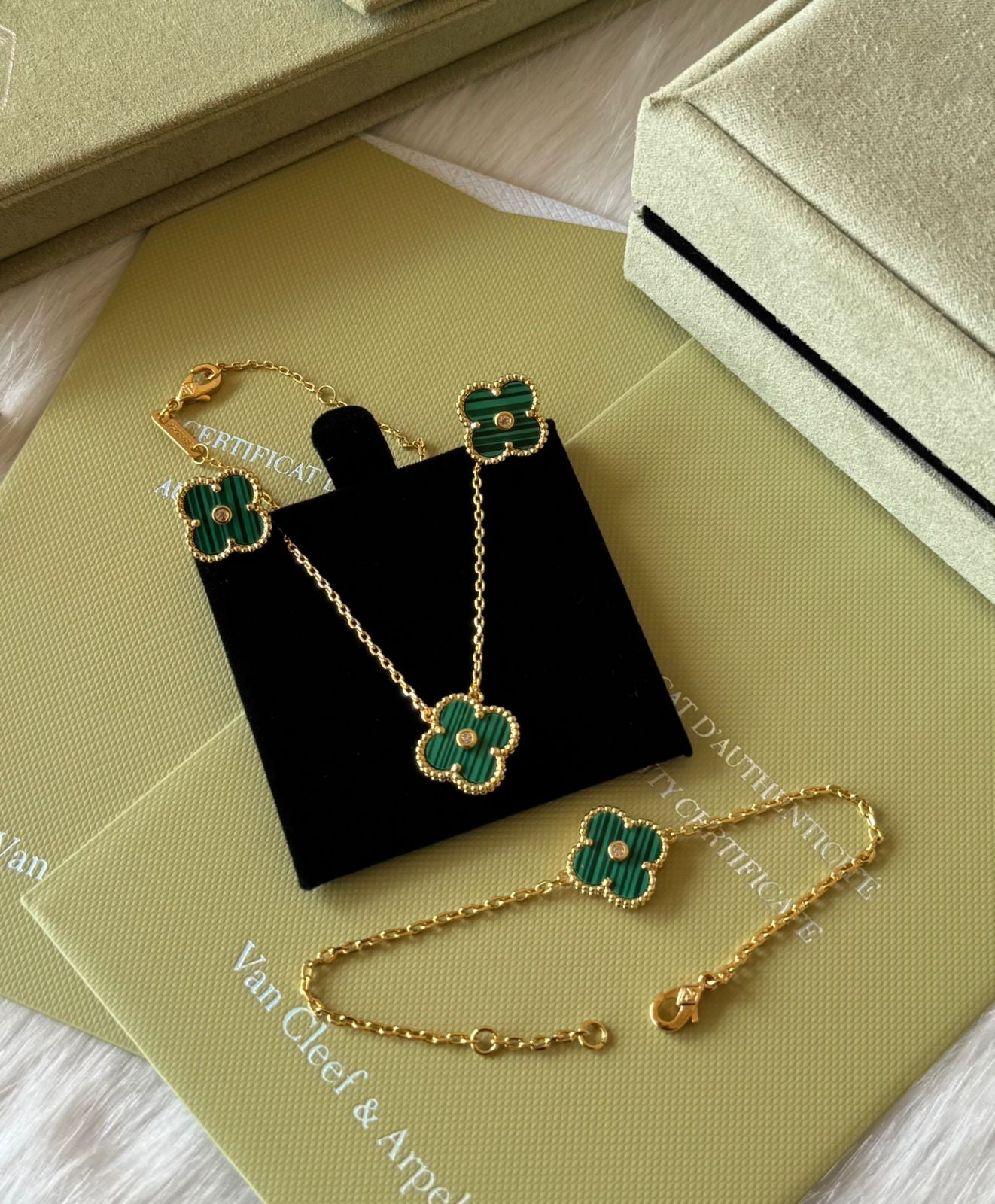 V.C - 3 pcs set