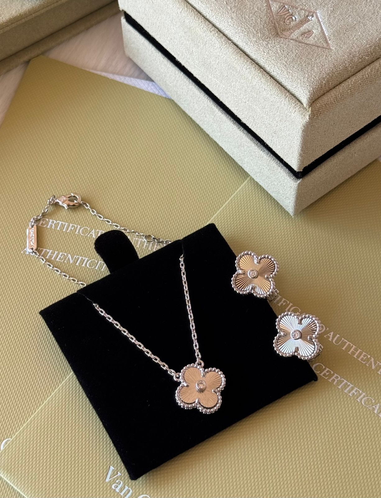 V.C - 3 pcs set