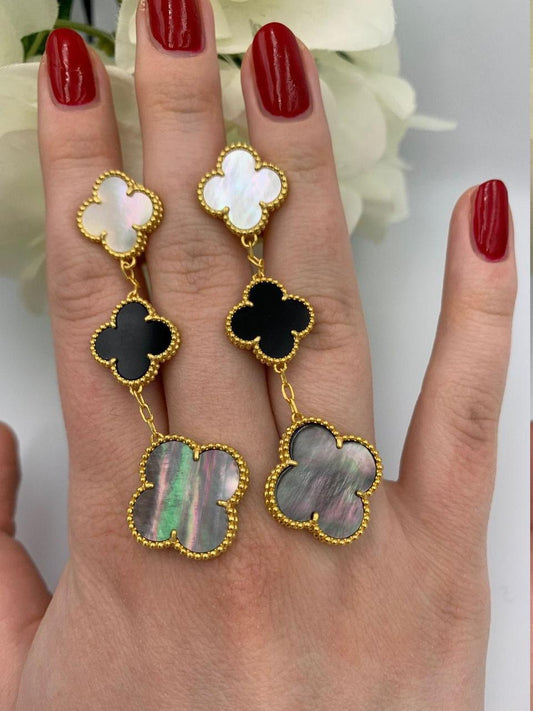 V.C earring  three flowers