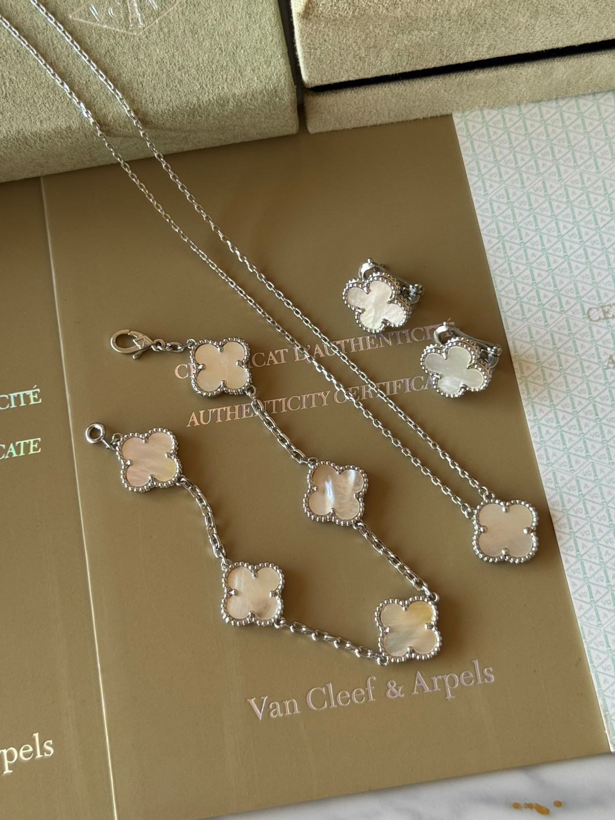 V.C - 3 pcs set