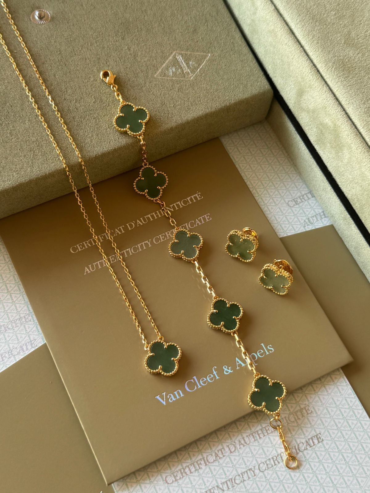 V.C - 3 pcs set