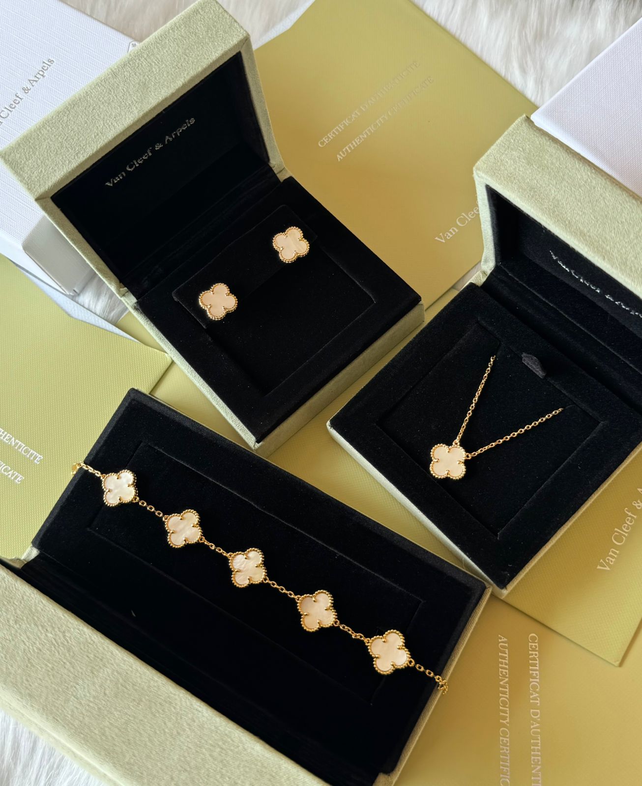 V.C - 3 pcs set