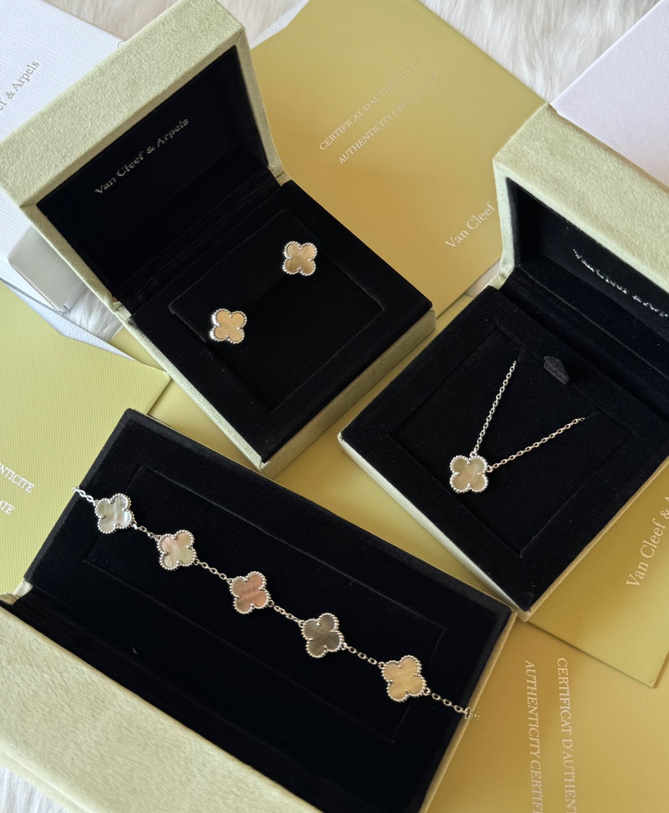 V.C - 3 pcs set