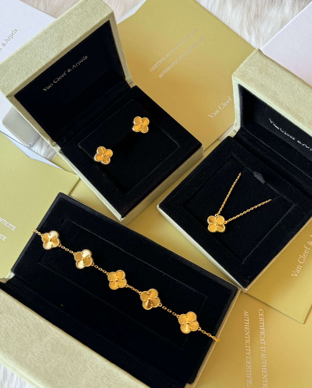 V.C - 3 pcs set