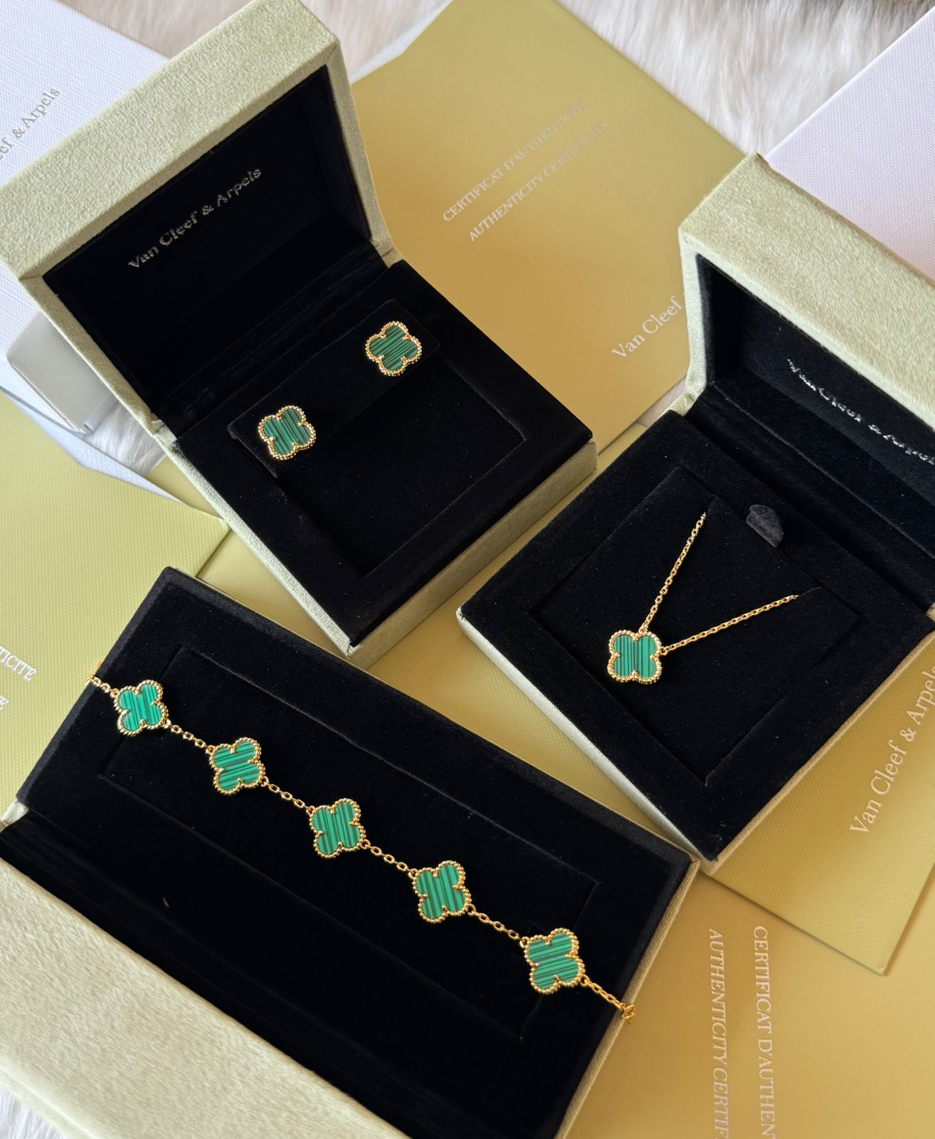 V.C - 3 pcs set