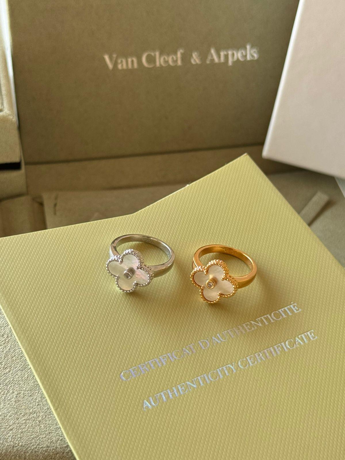 V.C ring one flower