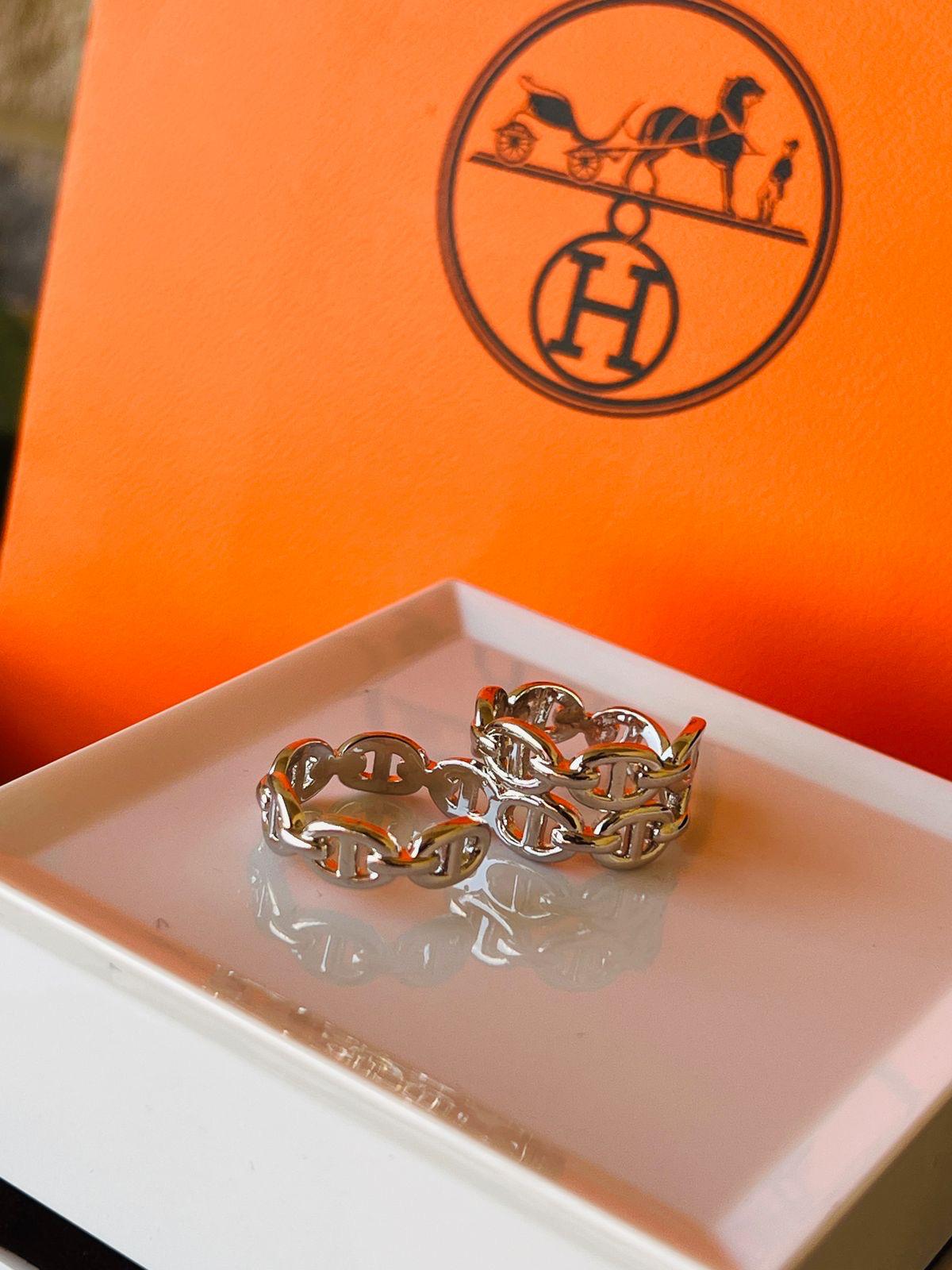 Hr. Rings