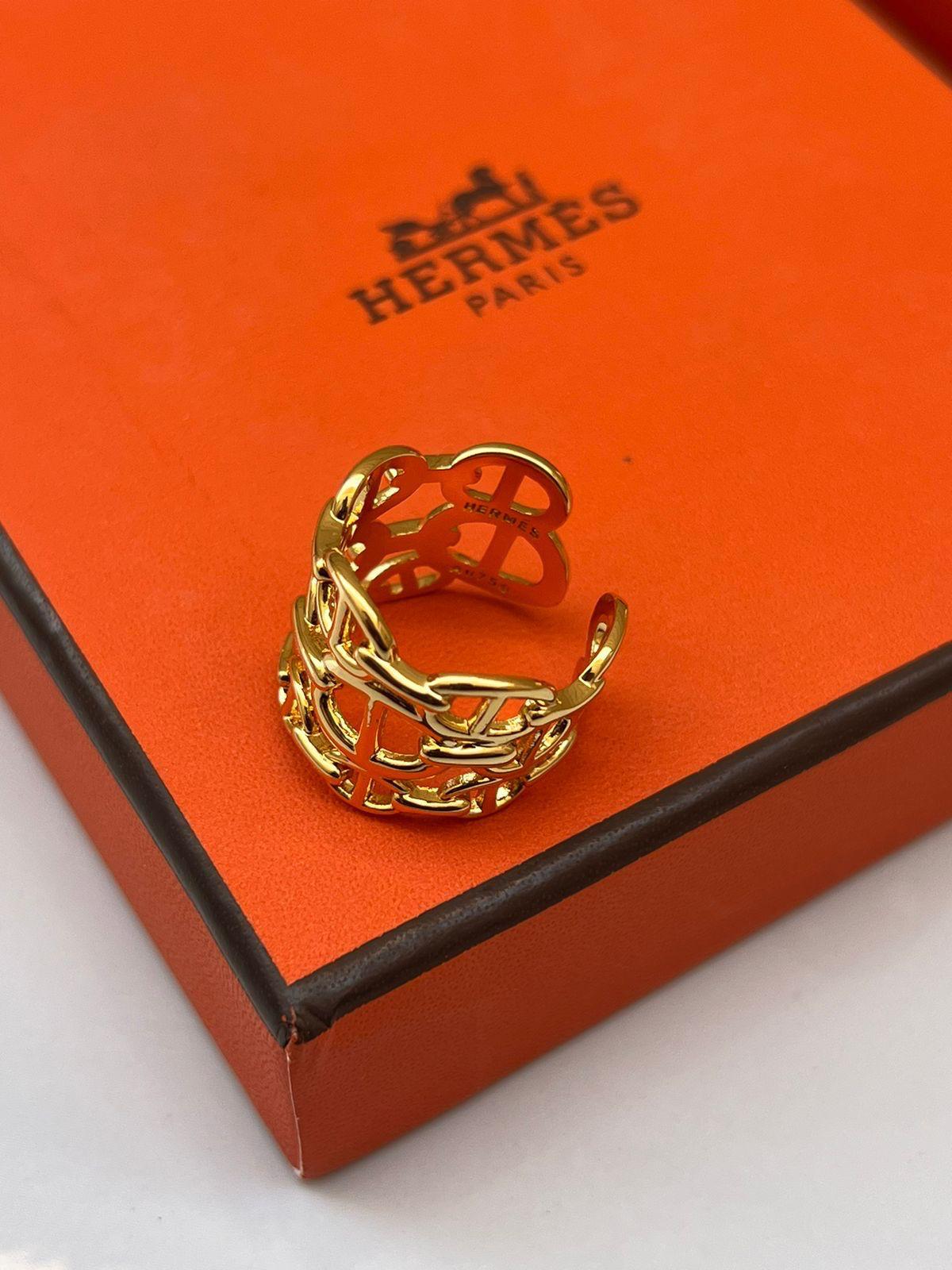 Hr. Rings