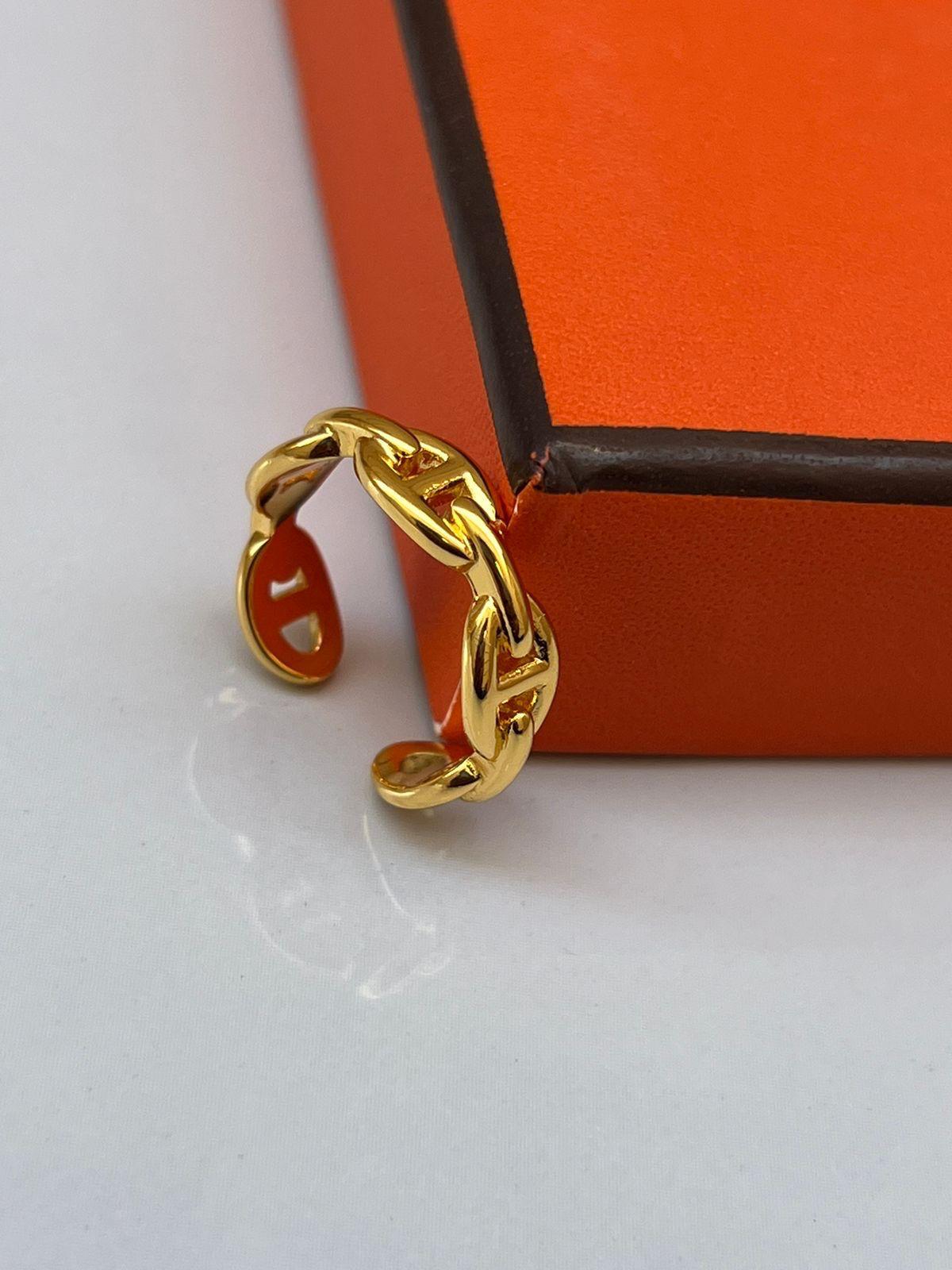 Hr. Rings