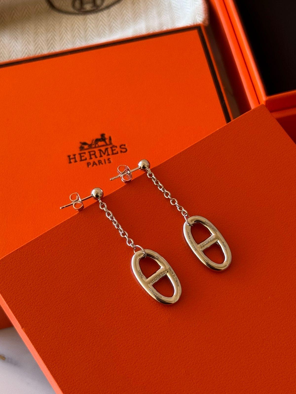 Hr. Earrings