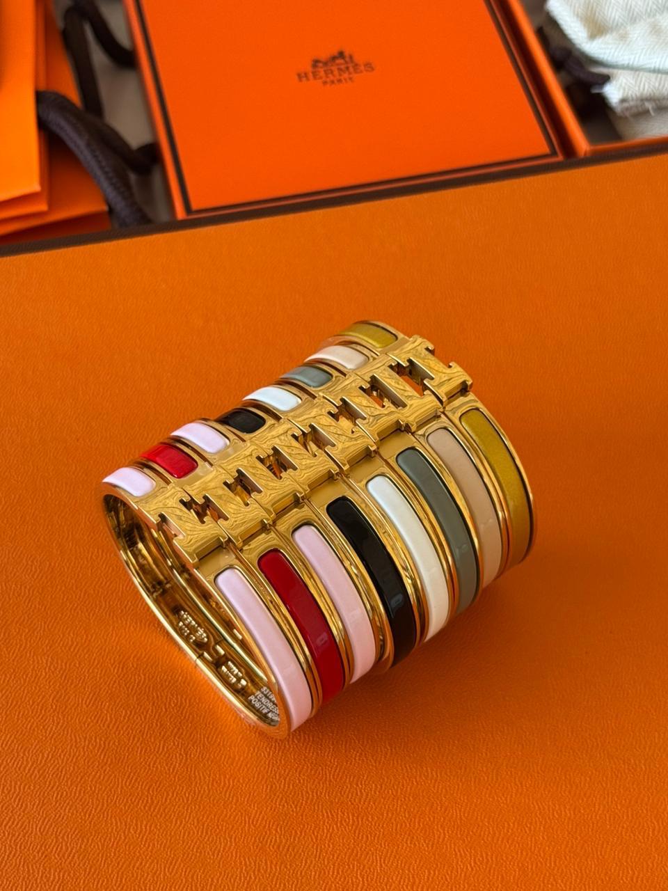 Hr. Bracelet
