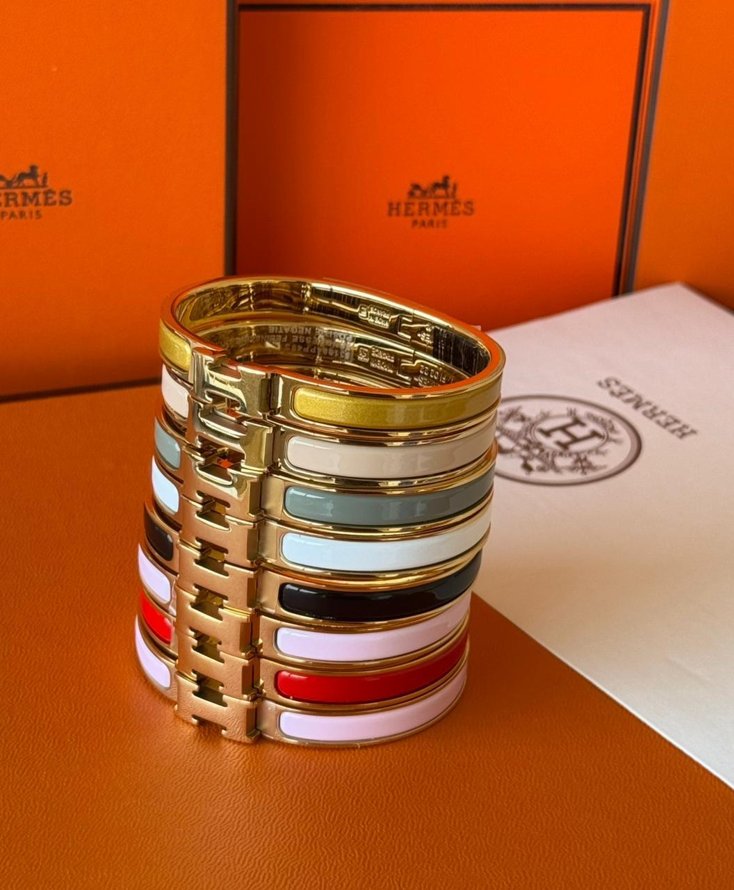 Hr. Bracelet