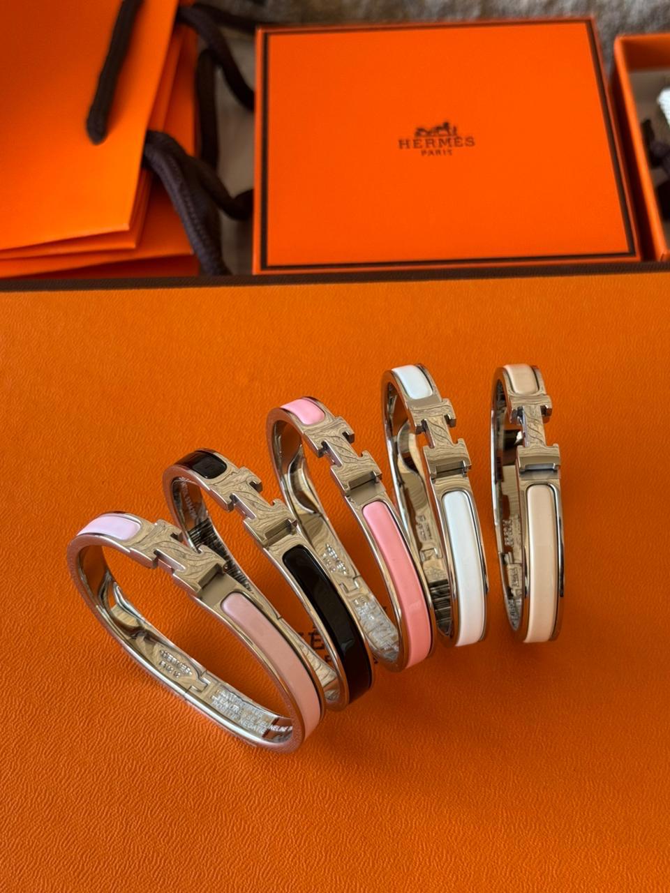Hr. Bracelet