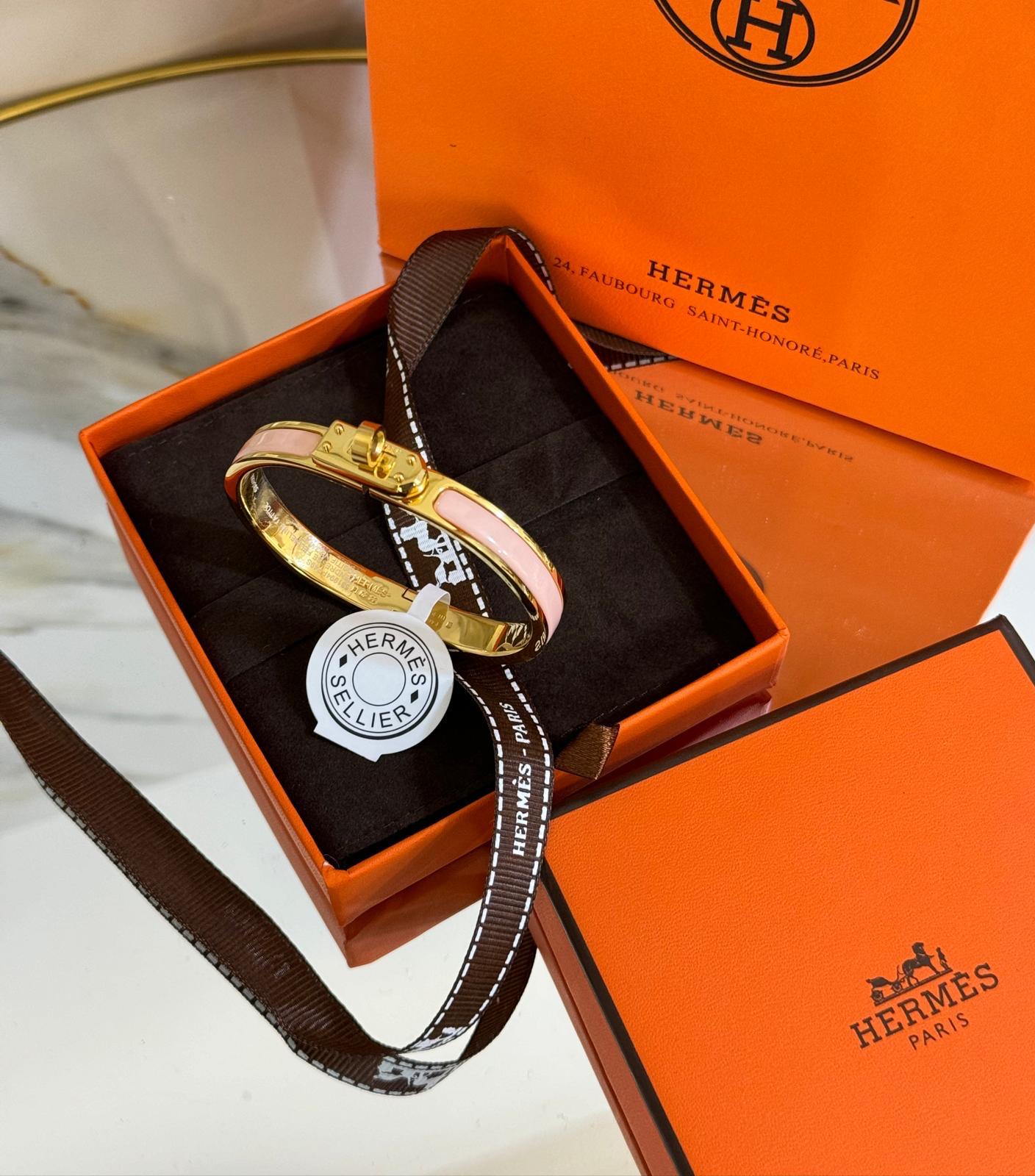 Hr. Bracelet