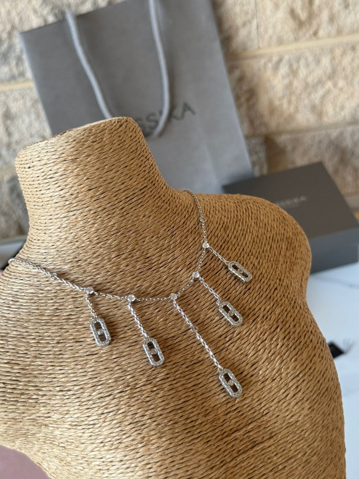 Ms. Necklace