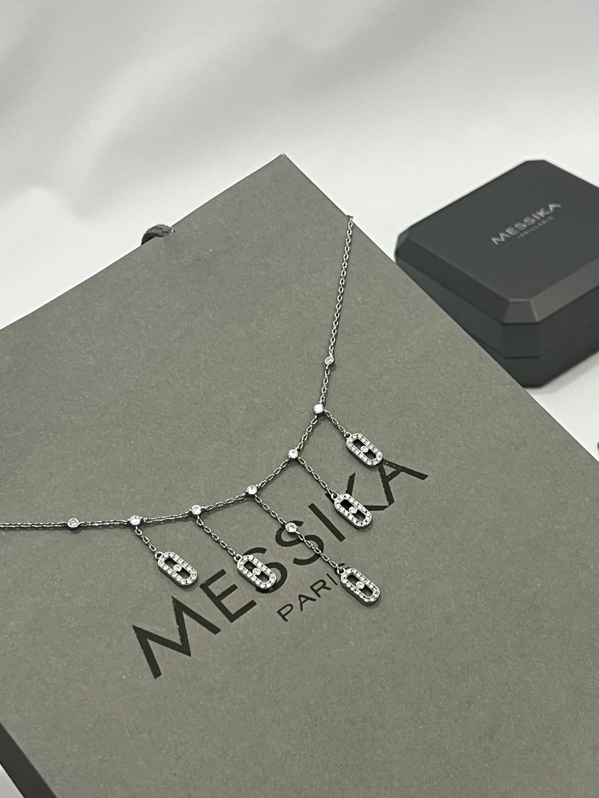 Ms. Necklace