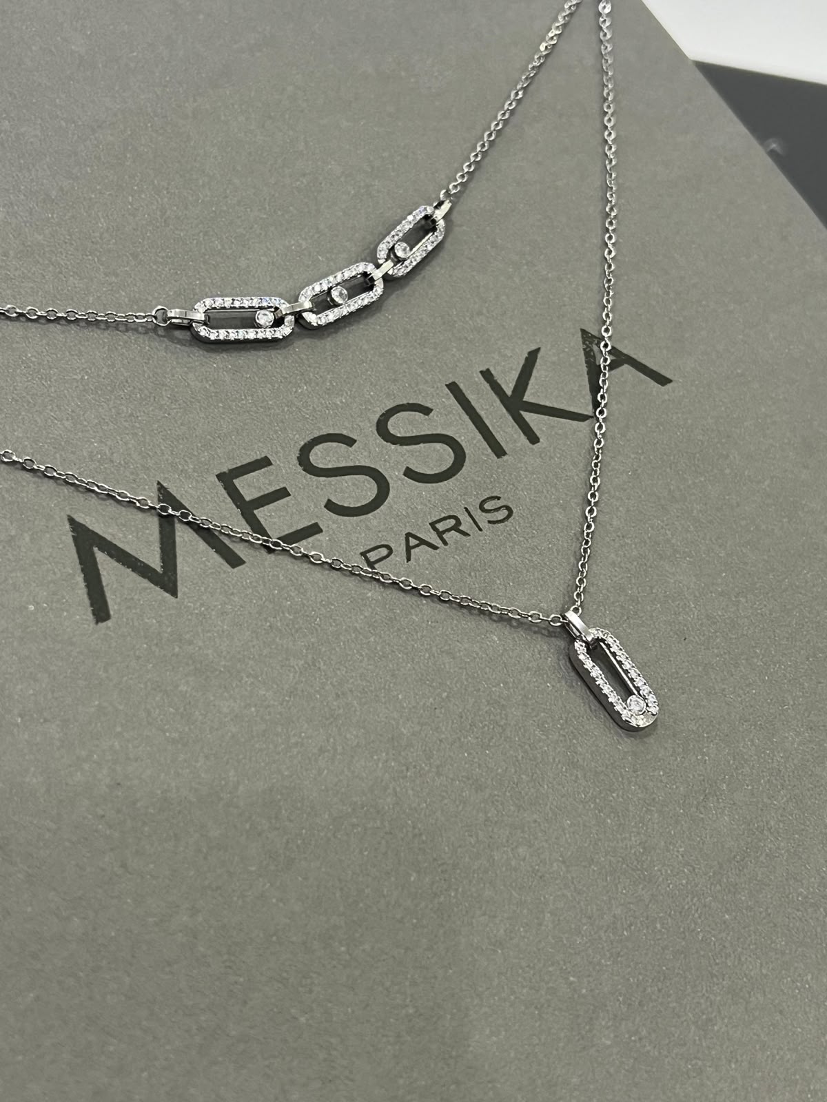 Ms. Necklace