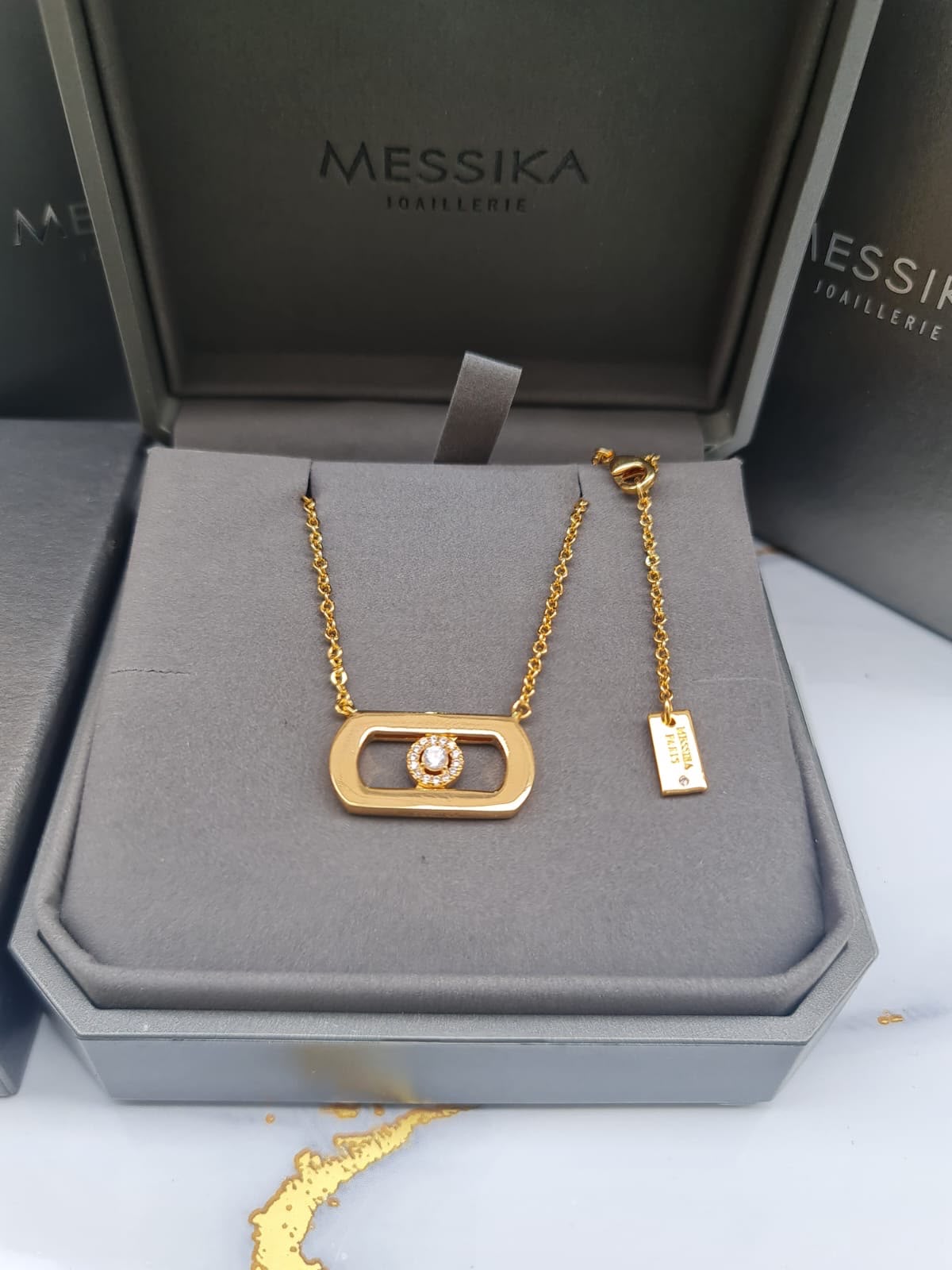 Ms. Necklace