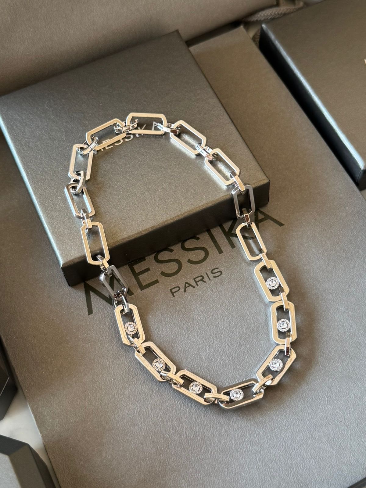Ms. Necklace