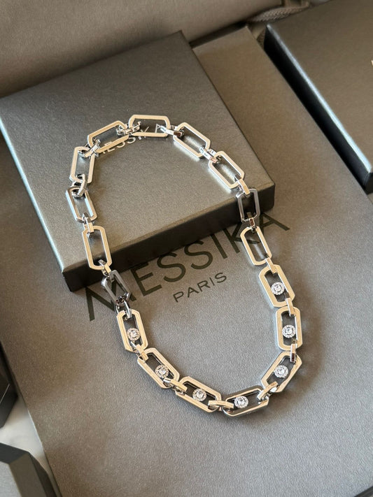 Ms. Necklace