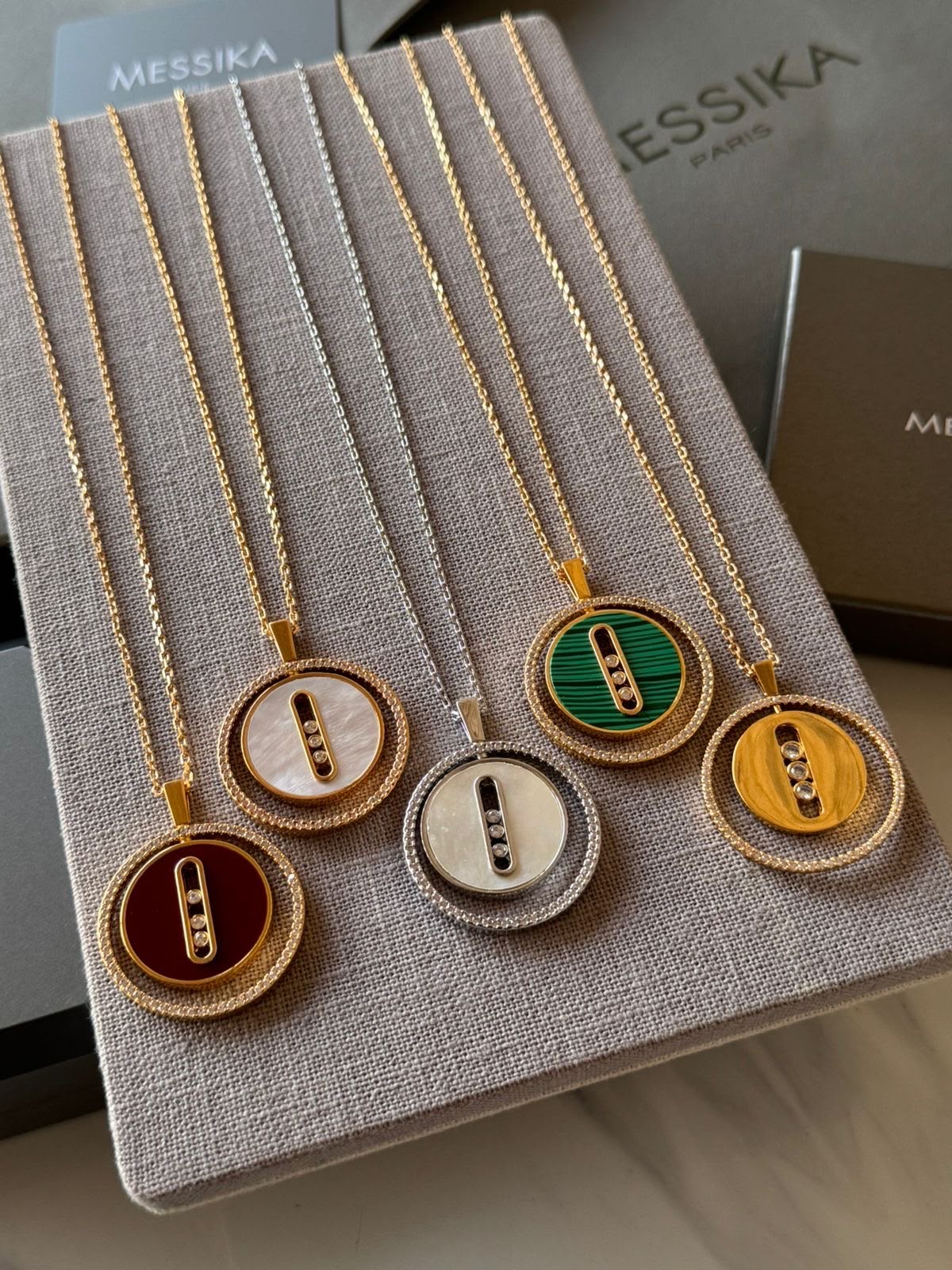 Ms. Necklace