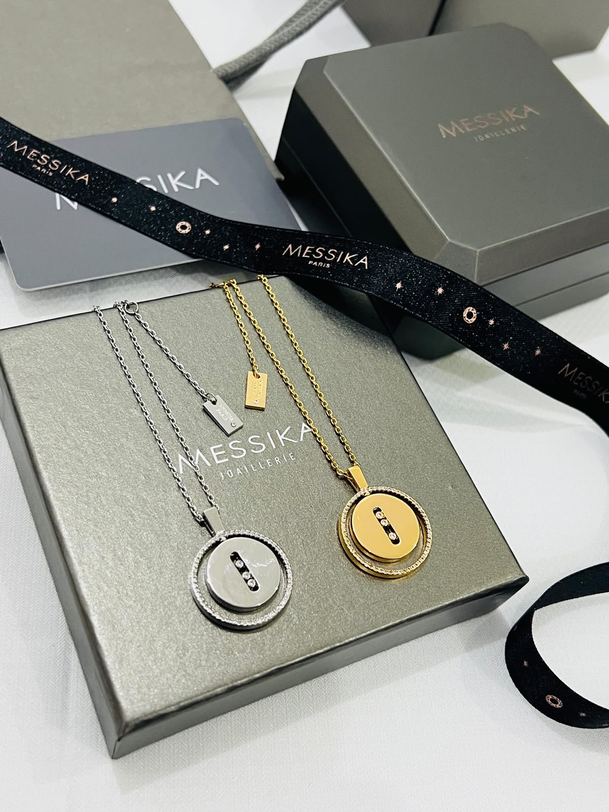 Ms. Necklace
