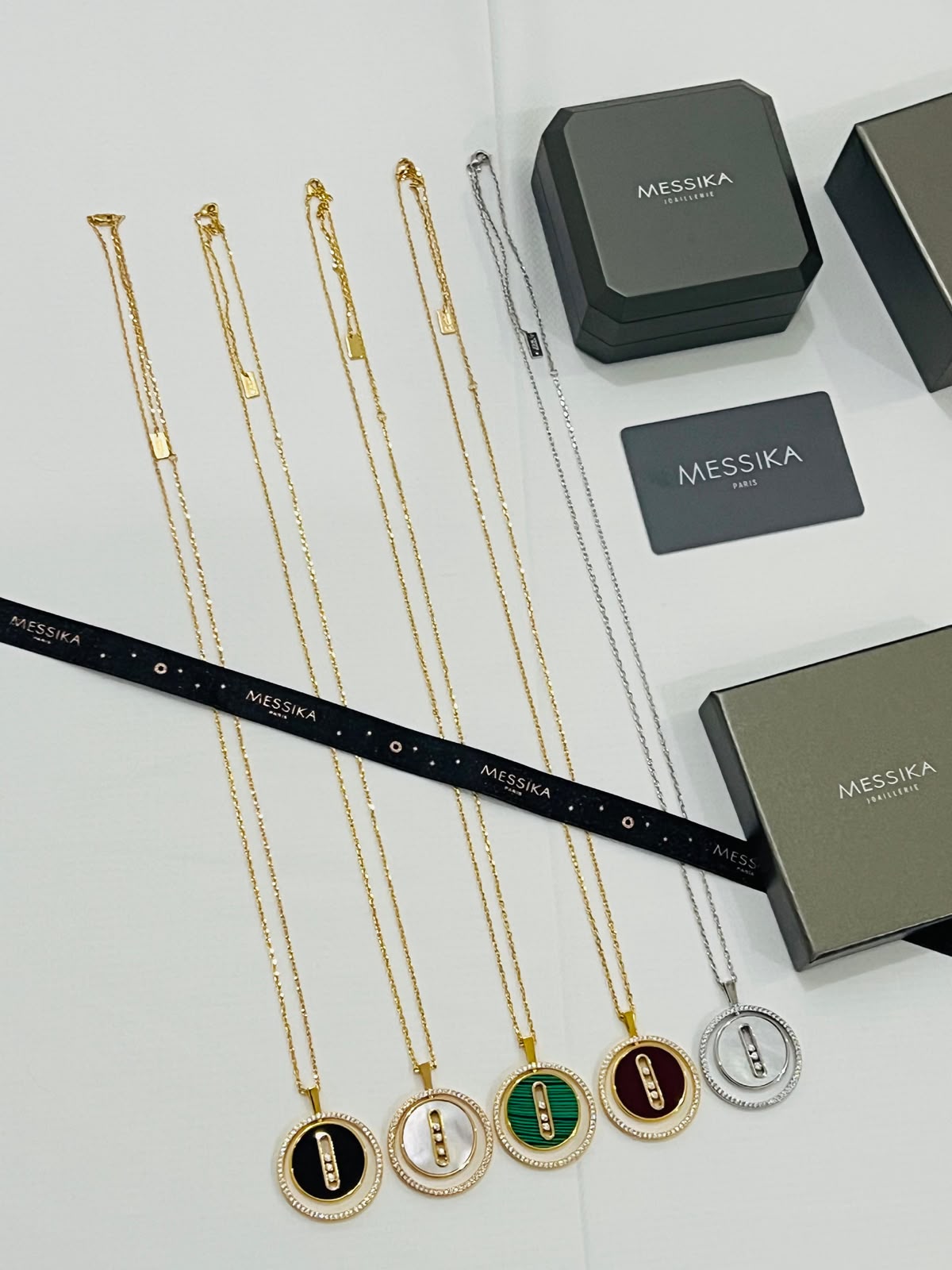 Ms. Necklace