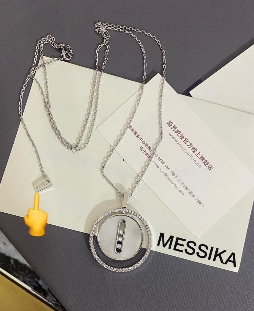 Ms. Necklace