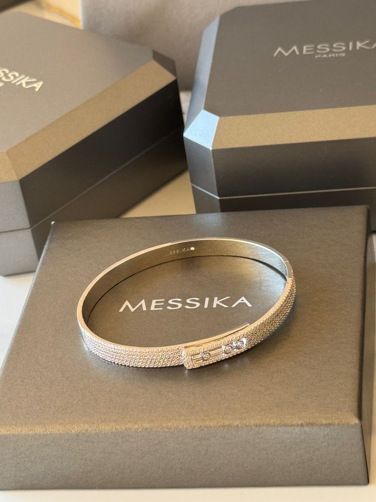 Ms. Bracelet