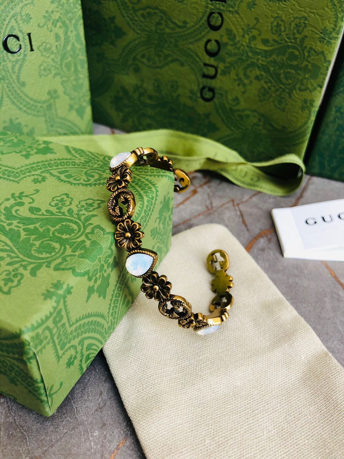 Gu. Bracelet
